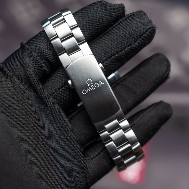 Omega Planet Ocean 232.30.38.20.01.001 Image 3